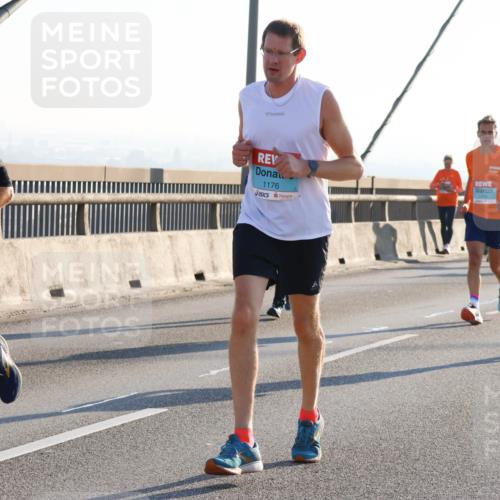 03.10.2025 - Köhlbrandbrückenlauf Strokosch-Dieckow http://msf.ph/oto/9102243 03.10.2025 09:23:37 Position 1 3183, 1176, 1106 meine-sportfotos.de