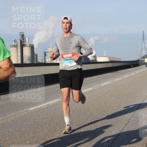 03.10.2025 - Köhlbrandbrückenlauf Lena Gebhardt http://msf.ph/oto/9102281 03.10.2025 09:37:10 Position 2 2702, 1174 meine-sportfotos.de