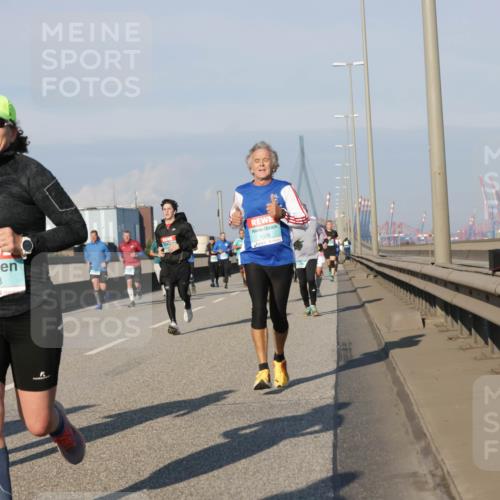 03.10.2025 - Köhlbrandbrückenlauf Jannik Wohlers http://msf.ph/oto/9102288 03.10.2025 09:49:27 Position 3 1353, 1025 meine-sportfotos.de