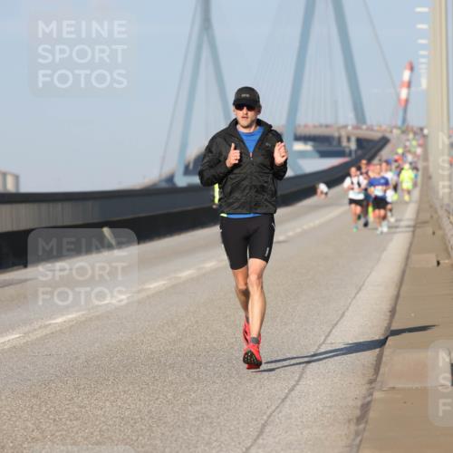 03.10.2025 - Köhlbrandbrückenlauf Lena Gebhardt http://msf.ph/oto/9102336 03.10.2025 09:37:23 Position 2  meine-sportfotos.de