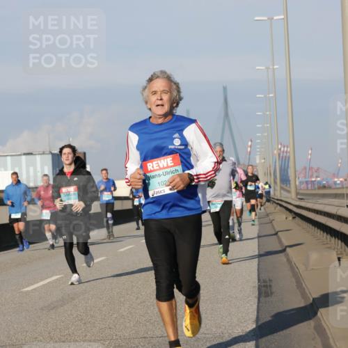 03.10.2025 - Köhlbrandbrückenlauf Jannik Wohlers http://msf.ph/oto/9102342 03.10.2025 09:49:28 Position 3 102 meine-sportfotos.de