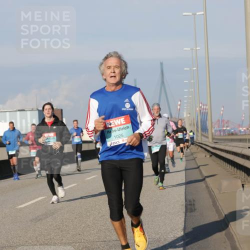 03.10.2025 - Köhlbrandbrückenlauf Jannik Wohlers http://msf.ph/oto/9102348 03.10.2025 09:49:28 Position 3 1025 meine-sportfotos.de