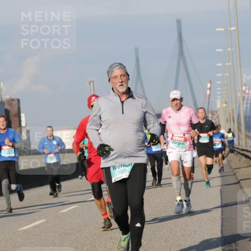 03.10.2025 - Köhlbrandbrückenlauf Jannik Wohlers http://msf.ph/oto/9102372 03.10.2025 09:49:30 Position 3 1073, 1321 meine-sportfotos.de