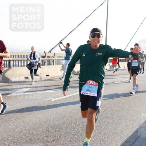 03.10.2025 - Köhlbrandbrückenlauf Strokosch-Dieckow http://msf.ph/oto/9102383 03.10.2025 09:24:01 Position 1 1309, 3812 meine-sportfotos.de