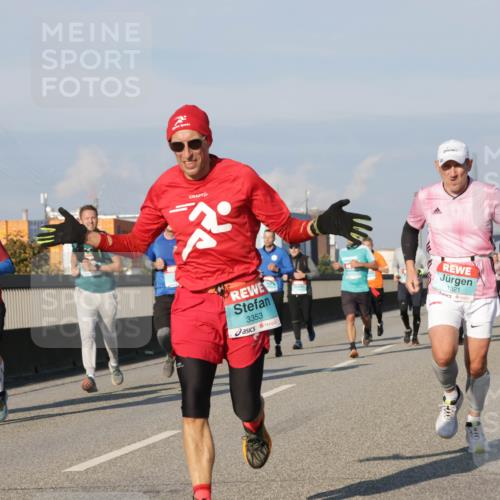 03.10.2025 - Köhlbrandbrückenlauf Jannik Wohlers http://msf.ph/oto/9102445 03.10.2025 09:49:34 Position 3 3353, 1321 meine-sportfotos.de