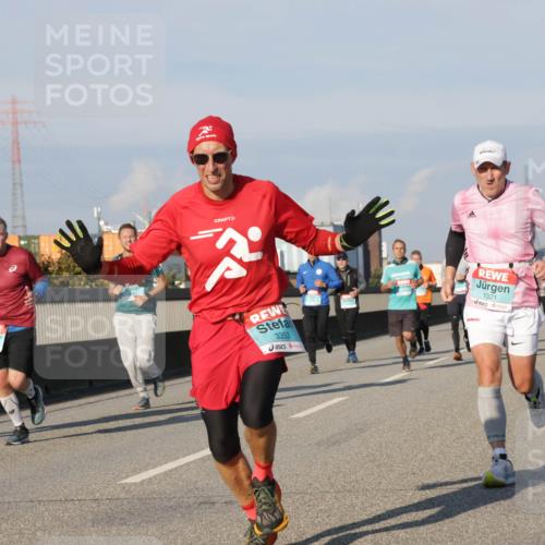 03.10.2025 - Köhlbrandbrückenlauf Jannik Wohlers http://msf.ph/oto/9102457 03.10.2025 09:49:34 Position 3 3353, 1321 meine-sportfotos.de