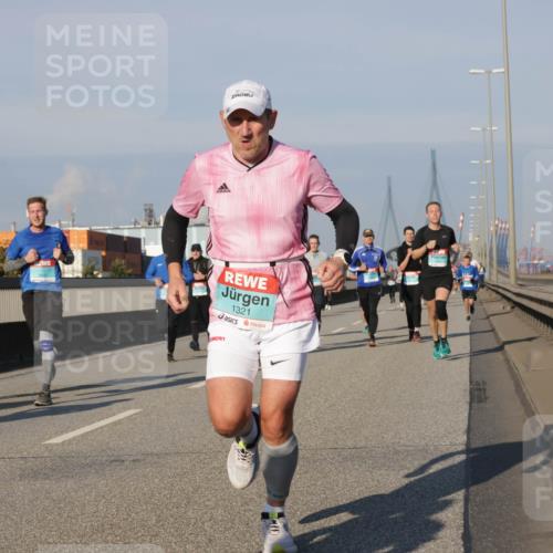 03.10.2025 - Köhlbrandbrückenlauf Jannik Wohlers http://msf.ph/oto/9102504 03.10.2025 09:49:35 Position 3 1321 meine-sportfotos.de
