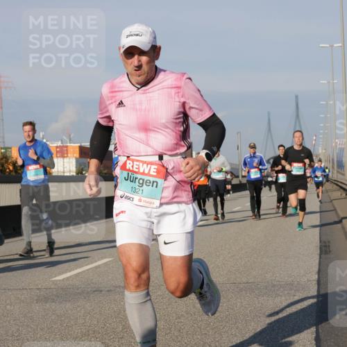 03.10.2025 - Köhlbrandbrückenlauf Jannik Wohlers http://msf.ph/oto/9102529 03.10.2025 09:49:35 Position 3 1321 meine-sportfotos.de