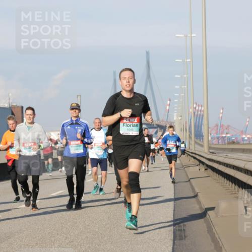 03.10.2025 - Köhlbrandbrückenlauf Jannik Wohlers http://msf.ph/oto/9102553 03.10.2025 09:49:37 Position 3 1141, 1045 meine-sportfotos.de
