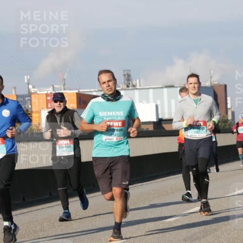 03.10.2025 - Köhlbrandbrückenlauf Jannik Wohlers http://msf.ph/oto/9102588 03.10.2025 09:49:38 Position 3 2944, 1457, 1141, 3067, 3066, 10 meine-sportfotos.de
