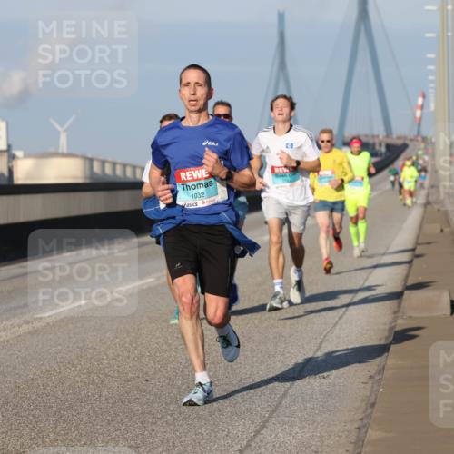 03.10.2025 - Köhlbrandbrückenlauf Lena Gebhardt http://msf.ph/oto/9102759 03.10.2025 09:37:42 Position 2 1032 meine-sportfotos.de