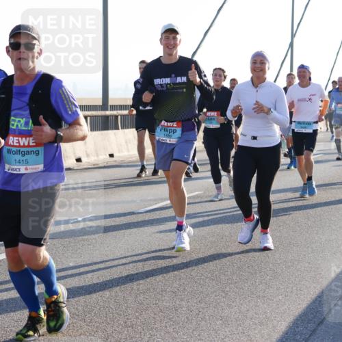 03.10.2025 - Köhlbrandbrückenlauf Strokosch-Dieckow http://msf.ph/oto/9102790 03.10.2025 09:25:20 Position 1 2944, 1415, 10, 3, 1486 meine-sportfotos.de