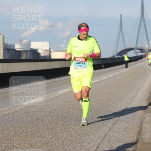 03.10.2025 - Köhlbrandbrückenlauf Lena Gebhardt http://msf.ph/oto/9103067 03.10.2025 09:37:48 Position 2 3082 meine-sportfotos.de