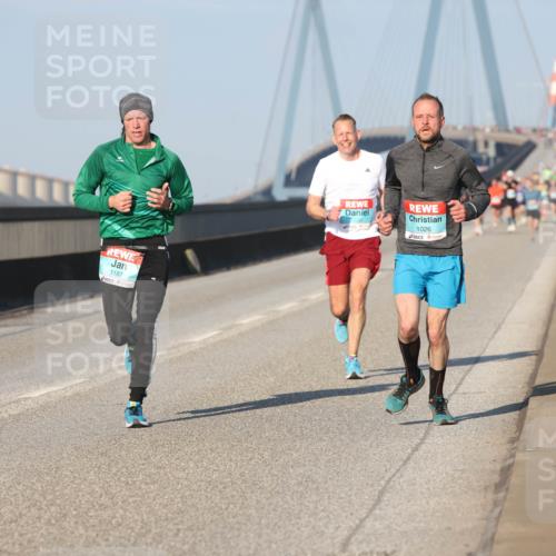 03.10.2025 - Köhlbrandbrückenlauf Lena Gebhardt http://msf.ph/oto/9103972 03.10.2025 09:38:17 Position 2 1187, 1026 meine-sportfotos.de