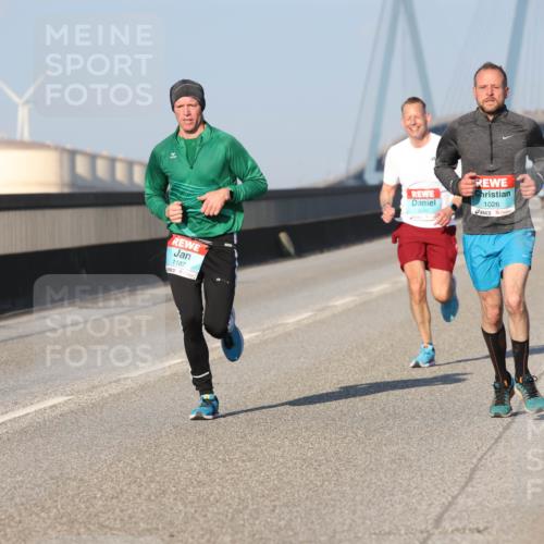 03.10.2025 - Köhlbrandbrückenlauf Lena Gebhardt http://msf.ph/oto/9104016 03.10.2025 09:38:17 Position 2 1187, 1026 meine-sportfotos.de
