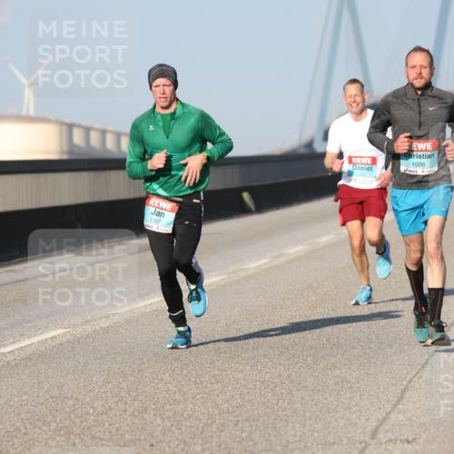 03.10.2025 - Köhlbrandbrückenlauf Lena Gebhardt http://msf.ph/oto/9104029 03.10.2025 09:38:17 Position 2 1187, 1026 meine-sportfotos.de