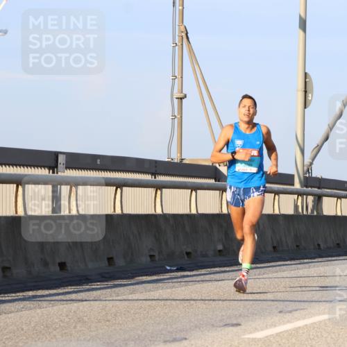 03.10.2025 - Köhlbrandbrückenlauf Strokosch-Dieckow http://msf.ph/oto/9104045 03.10.2025 09:27:32 Position 2 3769 meine-sportfotos.de