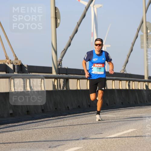 03.10.2025 - Köhlbrandbrückenlauf Strokosch-Dieckow http://msf.ph/oto/9104092 03.10.2025 09:28:26 Position 2 3247 meine-sportfotos.de