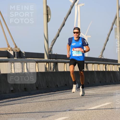 03.10.2025 - Köhlbrandbrückenlauf Strokosch-Dieckow http://msf.ph/oto/9104105 03.10.2025 09:28:26 Position 2 3247 meine-sportfotos.de
