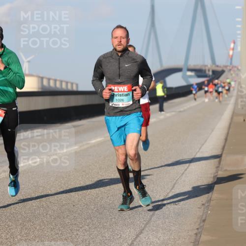 03.10.2025 - Köhlbrandbrückenlauf Lena Gebhardt http://msf.ph/oto/9104140 03.10.2025 09:38:19 Position 2 1187, 1026 meine-sportfotos.de