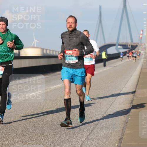 03.10.2025 - Köhlbrandbrückenlauf Lena Gebhardt http://msf.ph/oto/9104163 03.10.2025 09:38:20 Position 2 1187, 1026 meine-sportfotos.de