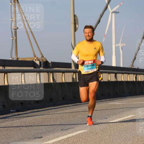 03.10.2025 - Köhlbrandbrückenlauf Strokosch-Dieckow http://msf.ph/oto/9104294 03.10.2025 09:29:09 Position 2 3590 meine-sportfotos.de