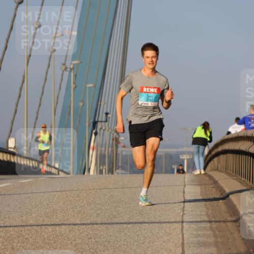 03.10.2025 - Köhlbrandbrückenlauf Strokosch-Dieckow http://msf.ph/oto/9104349 03.10.2025 09:29:30 Position 2  meine-sportfotos.de