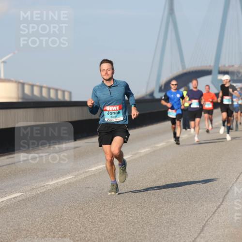 03.10.2025 - Köhlbrandbrückenlauf Lena Gebhardt http://msf.ph/oto/9104402 03.10.2025 09:38:39 Position 2 3350 meine-sportfotos.de