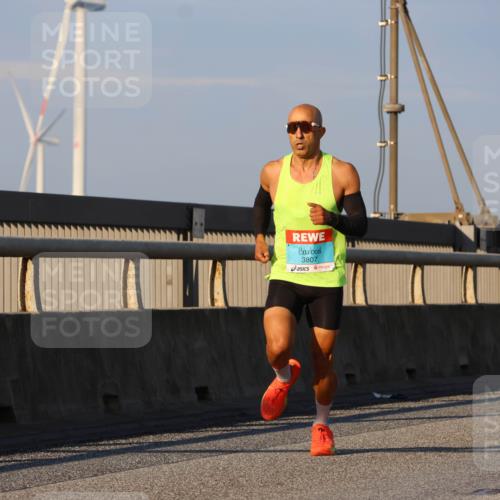03.10.2025 - Köhlbrandbrückenlauf Strokosch-Dieckow http://msf.ph/oto/9104465 03.10.2025 09:29:47 Position 2 3807 meine-sportfotos.de