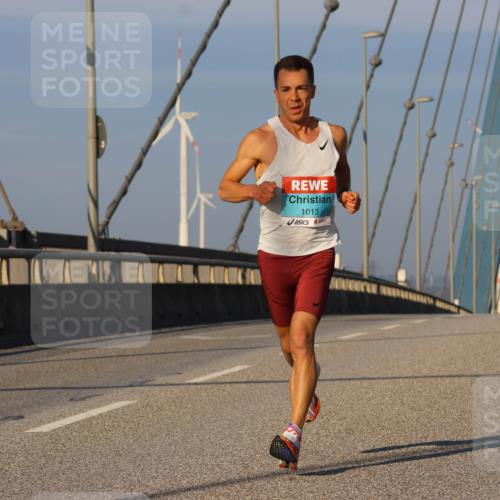 03.10.2025 - Köhlbrandbrückenlauf Strokosch-Dieckow http://msf.ph/oto/9104614 03.10.2025 09:30:21 Position 2 1013 meine-sportfotos.de