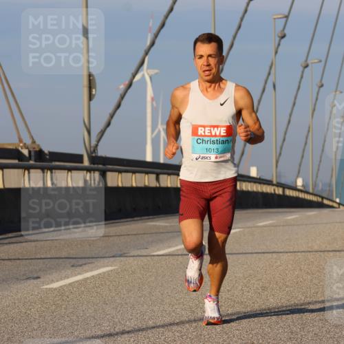 03.10.2025 - Köhlbrandbrückenlauf Strokosch-Dieckow http://msf.ph/oto/9104629 03.10.2025 09:30:21 Position 2 1013 meine-sportfotos.de