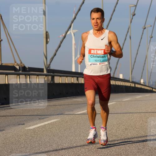 03.10.2025 - Köhlbrandbrückenlauf Strokosch-Dieckow http://msf.ph/oto/9104636 03.10.2025 09:30:21 Position 2 1013 meine-sportfotos.de