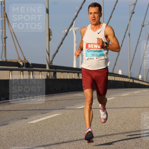 03.10.2025 - Köhlbrandbrückenlauf Strokosch-Dieckow http://msf.ph/oto/9104642 03.10.2025 09:30:21 Position 2 1013 meine-sportfotos.de