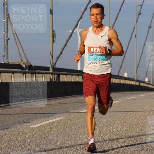 03.10.2025 - Köhlbrandbrückenlauf Strokosch-Dieckow http://msf.ph/oto/9104647 03.10.2025 09:30:21 Position 2 1013 meine-sportfotos.de