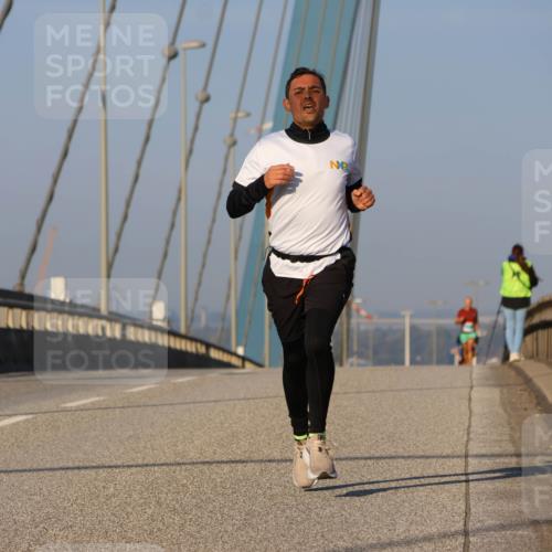 03.10.2025 - Köhlbrandbrückenlauf Strokosch-Dieckow http://msf.ph/oto/9104672 03.10.2025 09:30:43 Position 2  meine-sportfotos.de