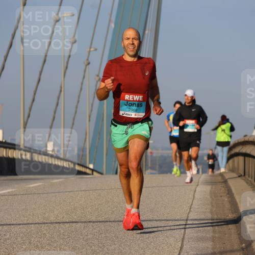 03.10.2025 - Köhlbrandbrückenlauf Strokosch-Dieckow http://msf.ph/oto/9104696 03.10.2025 09:31:06 Position 2 2968 meine-sportfotos.de