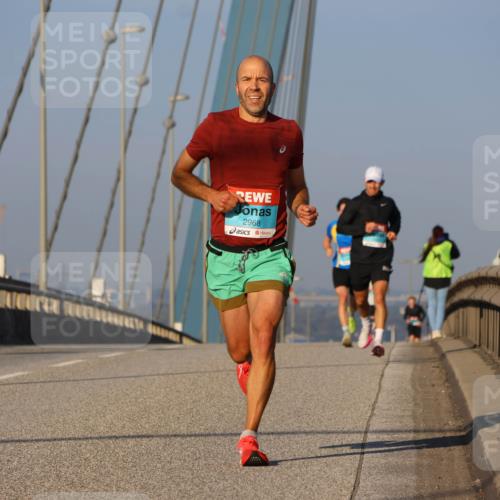 03.10.2025 - Köhlbrandbrückenlauf Strokosch-Dieckow http://msf.ph/oto/9104708 03.10.2025 09:31:06 Position 2 2968 meine-sportfotos.de