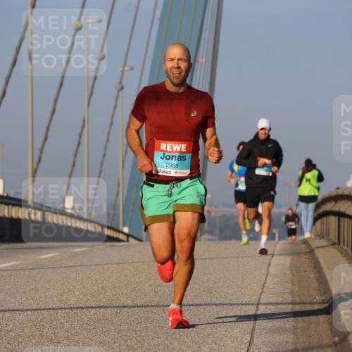03.10.2025 - Köhlbrandbrückenlauf Strokosch-Dieckow http://msf.ph/oto/9104713 03.10.2025 09:31:06 Position 2 2968 meine-sportfotos.de