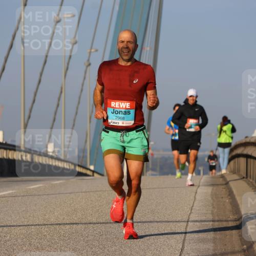 03.10.2025 - Köhlbrandbrückenlauf Strokosch-Dieckow http://msf.ph/oto/9104718 03.10.2025 09:31:06 Position 2 2968 meine-sportfotos.de
