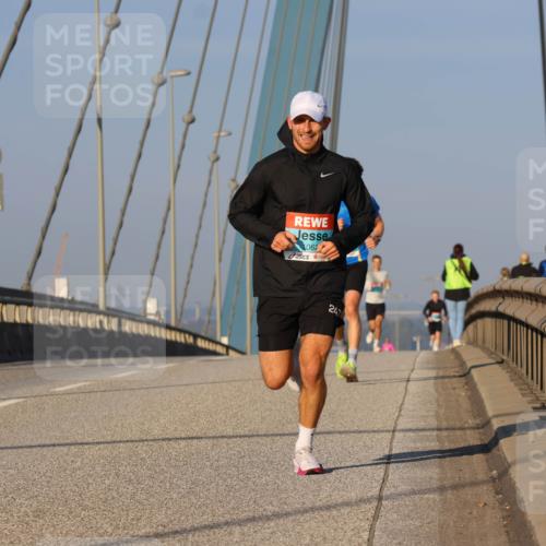 03.10.2025 - Köhlbrandbrückenlauf Strokosch-Dieckow http://msf.ph/oto/9104761 03.10.2025 09:31:11 Position 2 1062, 247 meine-sportfotos.de