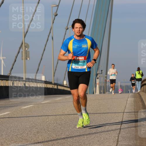03.10.2025 - Köhlbrandbrückenlauf Strokosch-Dieckow http://msf.ph/oto/9104787 03.10.2025 09:31:16 Position 2 3304 meine-sportfotos.de