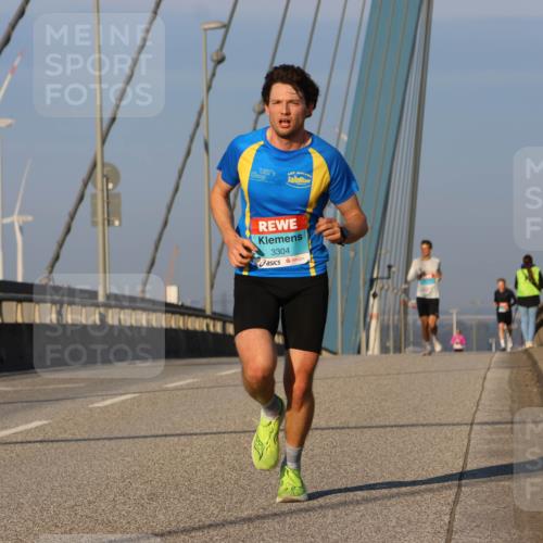 03.10.2025 - Köhlbrandbrückenlauf Strokosch-Dieckow http://msf.ph/oto/9104819 03.10.2025 09:31:16 Position 2 3304 meine-sportfotos.de