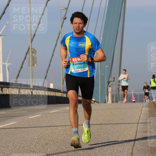 03.10.2025 - Köhlbrandbrückenlauf Strokosch-Dieckow http://msf.ph/oto/9104830 03.10.2025 09:31:16 Position 2 3304 meine-sportfotos.de
