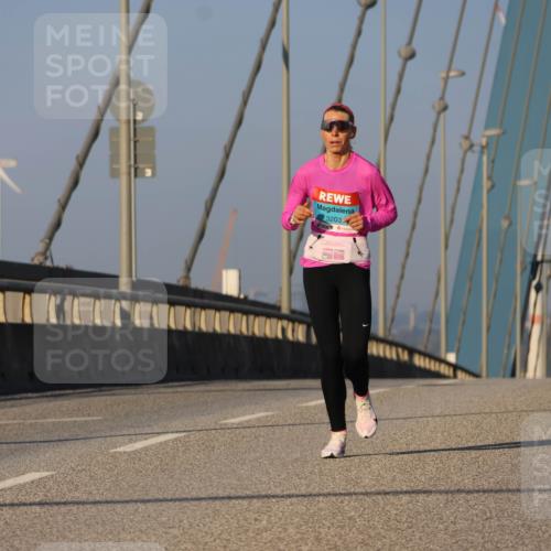 03.10.2025 - Köhlbrandbrückenlauf Strokosch-Dieckow http://msf.ph/oto/9104931 03.10.2025 09:31:46 Position 2 3203 meine-sportfotos.de