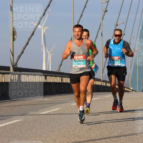 03.10.2025 - Köhlbrandbrückenlauf Strokosch-Dieckow http://msf.ph/oto/9104984 03.10.2025 09:32:06 Position 2 1022, 1041 meine-sportfotos.de