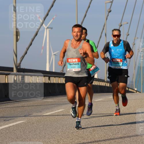 03.10.2025 - Köhlbrandbrückenlauf Strokosch-Dieckow http://msf.ph/oto/9105006 03.10.2025 09:32:06 Position 2 1022, 2700, 1041 meine-sportfotos.de