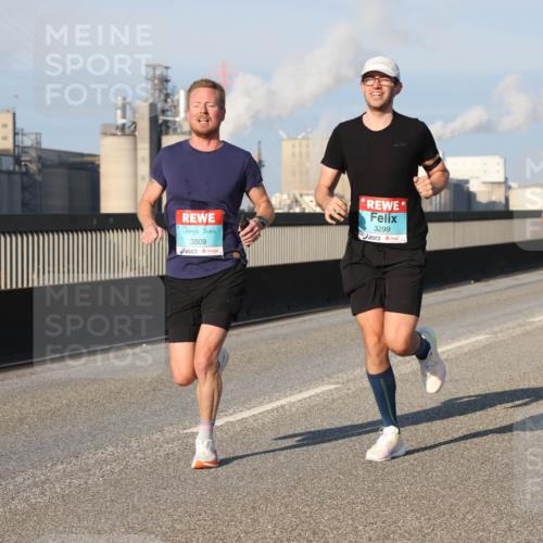 03.10.2025 - Köhlbrandbrückenlauf Lena Gebhardt http://msf.ph/oto/9105046 03.10.2025 09:38:51 Position 2 3809, 3299 meine-sportfotos.de