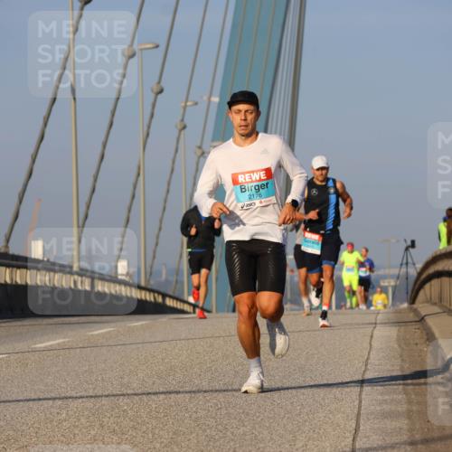 03.10.2025 - Köhlbrandbrückenlauf Strokosch-Dieckow http://msf.ph/oto/9105125 03.10.2025 09:32:36 Position 2 2176, 6 meine-sportfotos.de