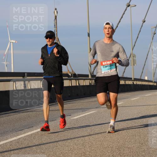 03.10.2025 - Köhlbrandbrückenlauf Strokosch-Dieckow http://msf.ph/oto/9105202 03.10.2025 09:32:46 Position 2 1174 meine-sportfotos.de