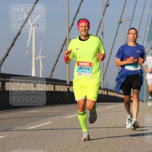 03.10.2025 - Köhlbrandbrückenlauf Strokosch-Dieckow http://msf.ph/oto/9105299 03.10.2025 09:32:58 Position 2 3082, 1032 meine-sportfotos.de